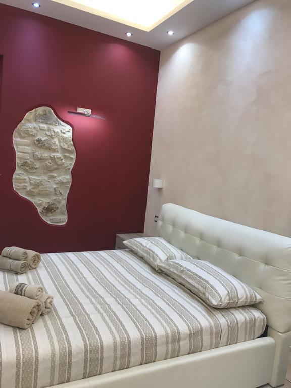 Spartacus Inn Apartment โรม ภายนอก รูปภาพ