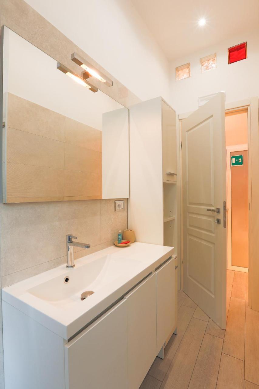 Spartacus Inn Apartment โรม ภายนอก รูปภาพ